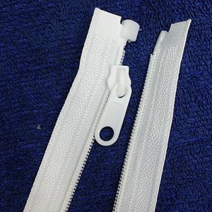 3#尼龍無(wú)鎖塑料拉片開尾拉鏈